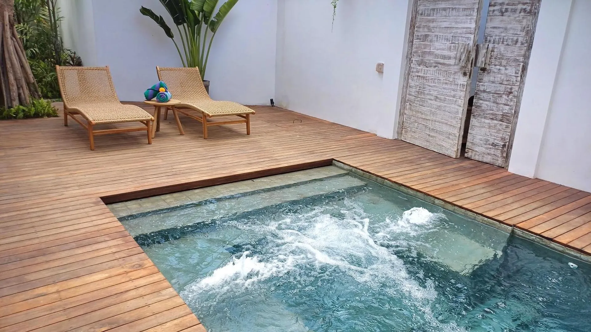 Villa Pondy Kerobokan  Guest house